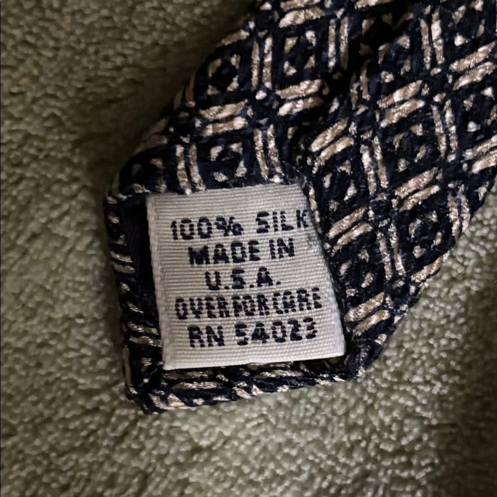 Boys GAP Black and Tan Geometric Tie